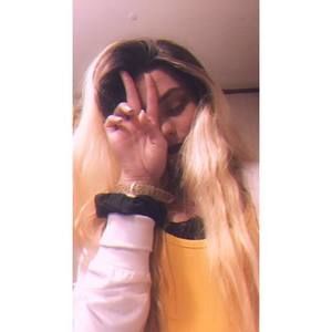 Meet your Posher, Danielle